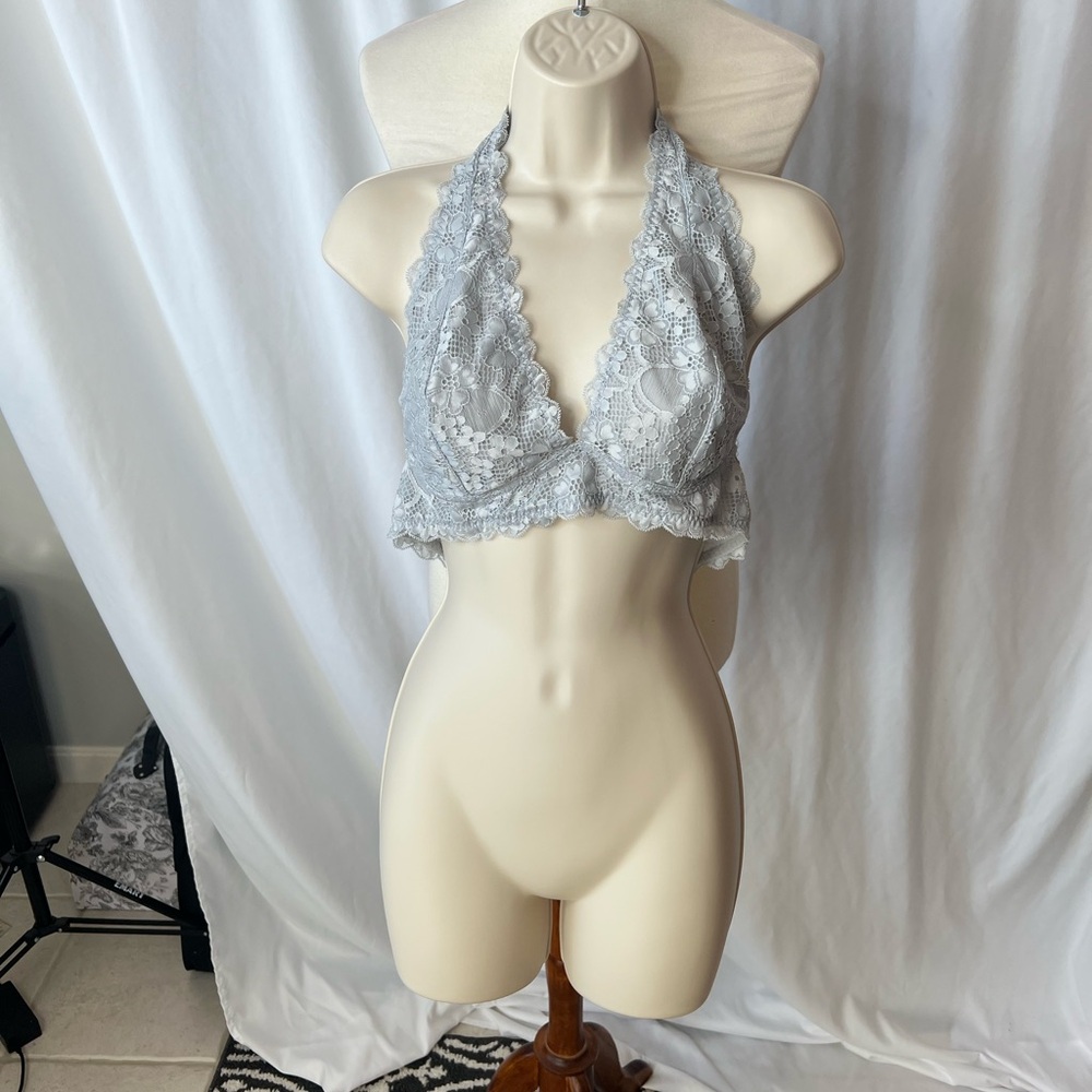 🤍 Free People Light Grey Lace Halter Bralette – NWT – Size L